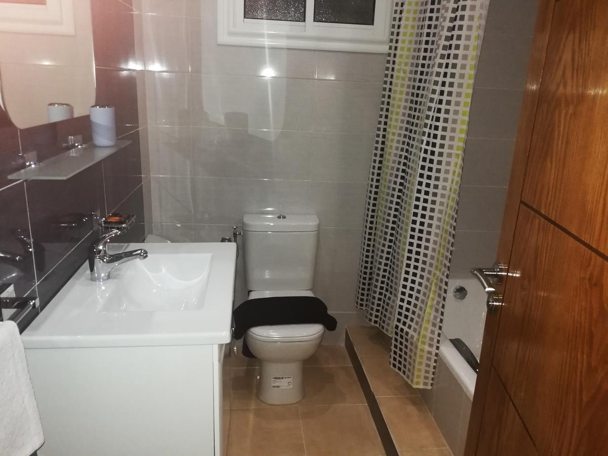 الشقق الفندقية بَنْزَرْت‎في  London House المظهر الخارجي الصورة