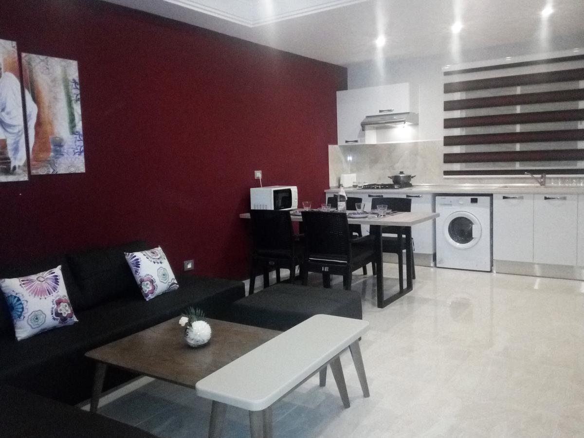 الشقق الفندقية بَنْزَرْت‎في  London House المظهر الخارجي الصورة
