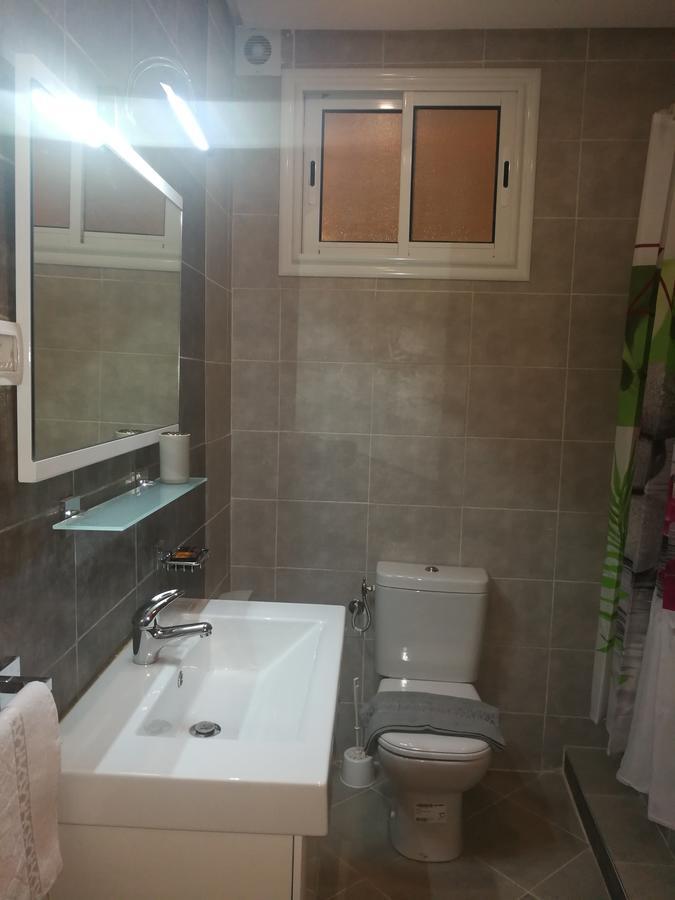 الشقق الفندقية بَنْزَرْت‎في  London House المظهر الخارجي الصورة