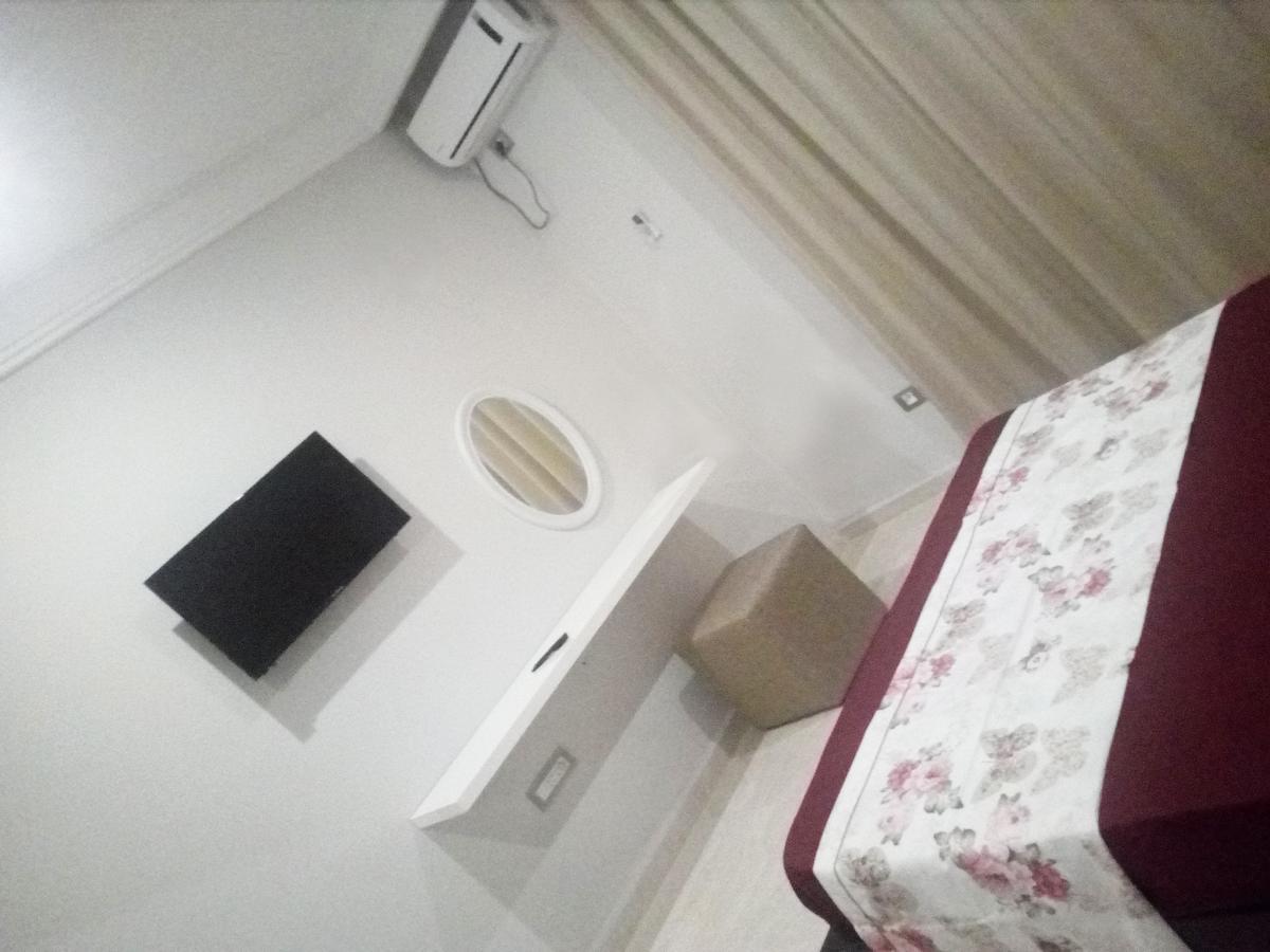 الشقق الفندقية بَنْزَرْت‎في  London House المظهر الخارجي الصورة