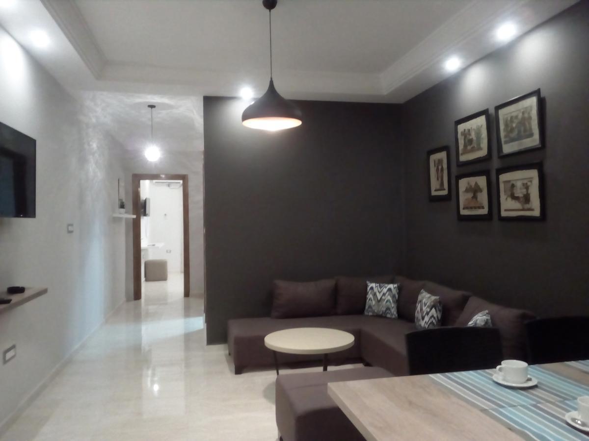 الشقق الفندقية بَنْزَرْت‎في  London House المظهر الخارجي الصورة