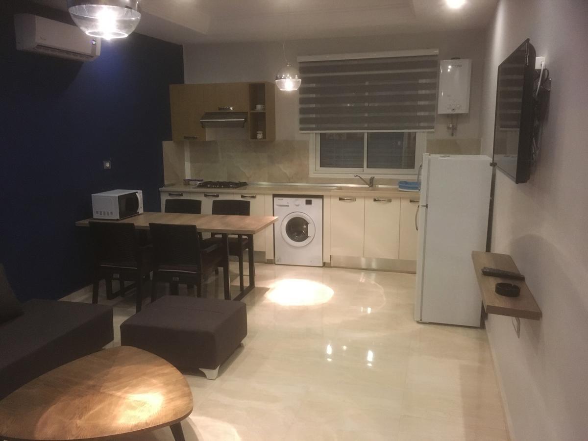 الشقق الفندقية بَنْزَرْت‎في  London House المظهر الخارجي الصورة