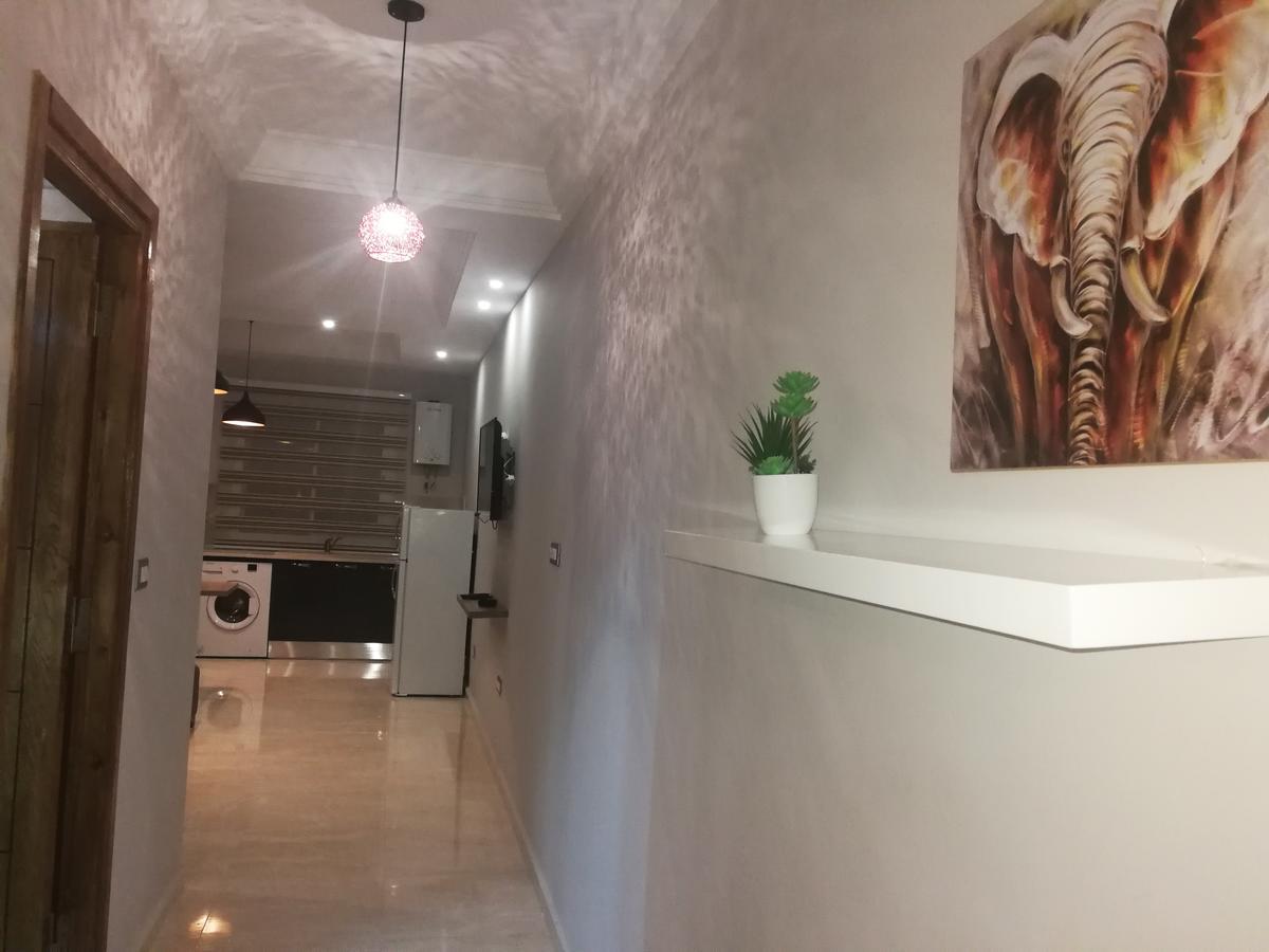 الشقق الفندقية بَنْزَرْت‎في  London House المظهر الخارجي الصورة