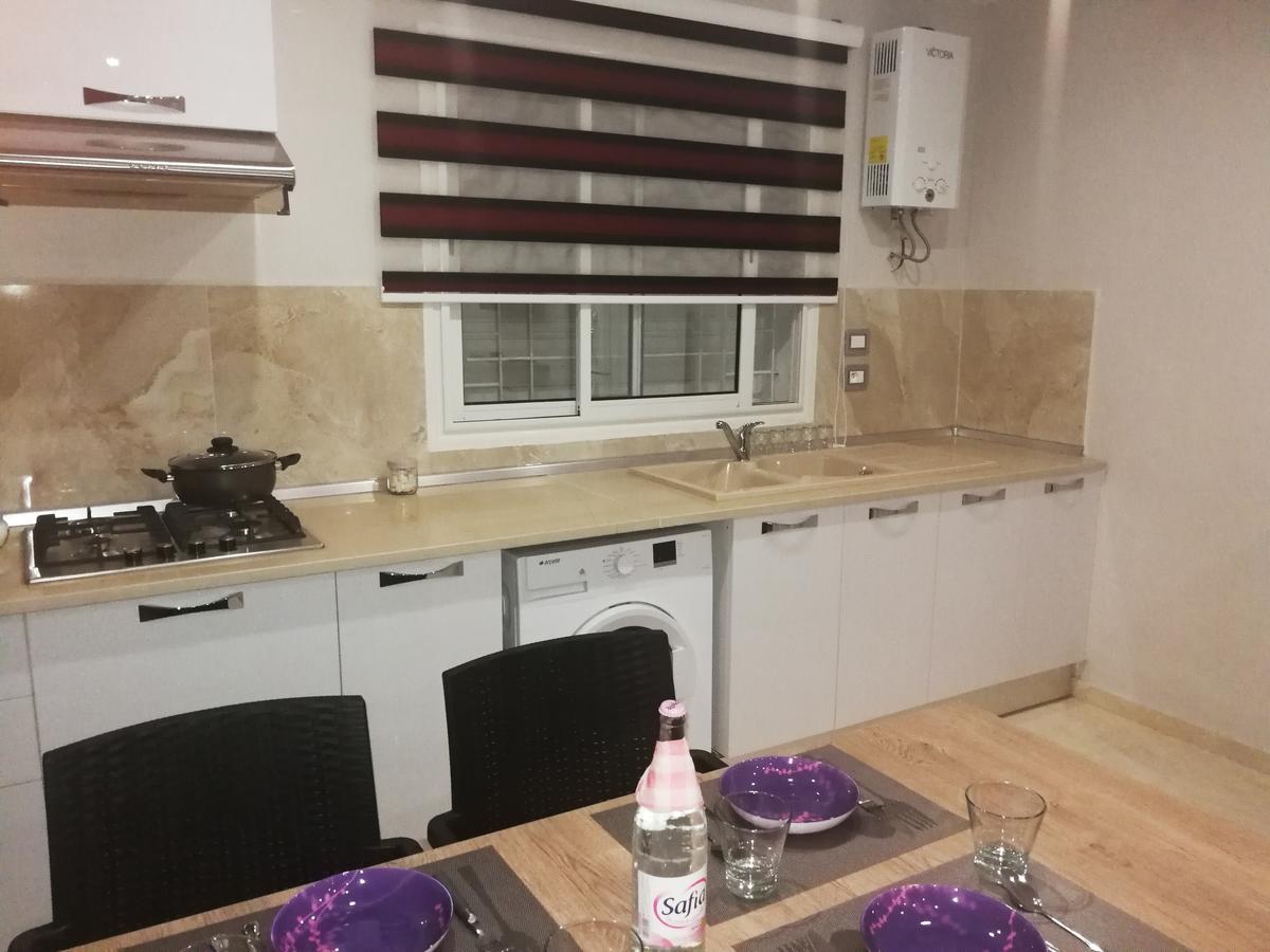 الشقق الفندقية بَنْزَرْت‎في  London House المظهر الخارجي الصورة