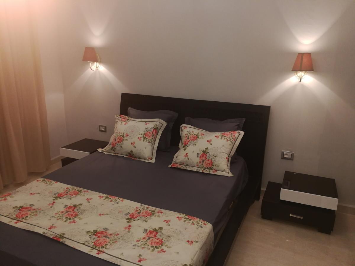الشقق الفندقية بَنْزَرْت‎في  London House المظهر الخارجي الصورة