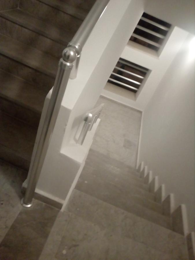 الشقق الفندقية بَنْزَرْت‎في  London House المظهر الخارجي الصورة